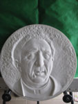 Scultura in marmo Mons Luigi Giussani